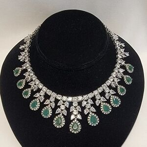 Gorgeous Dark Green Emerald Necklace